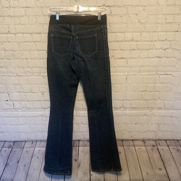 Old navy maternity jeans size 2 - Picture 2 of 2